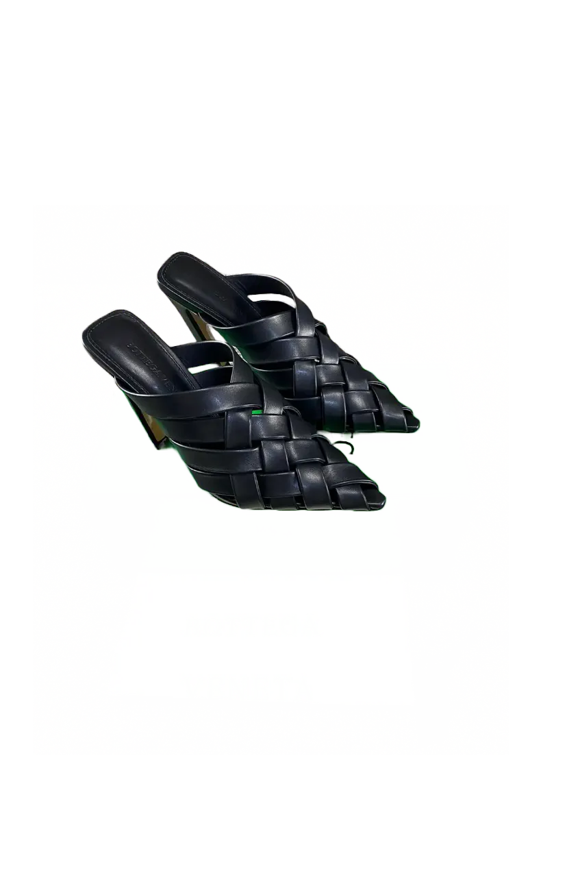 Bottega Veneta Black Woven Intrecciato Leather Pumps size 39