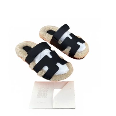 Hermès Chypre Fur Sandals Black Leather and Shearling Ecru