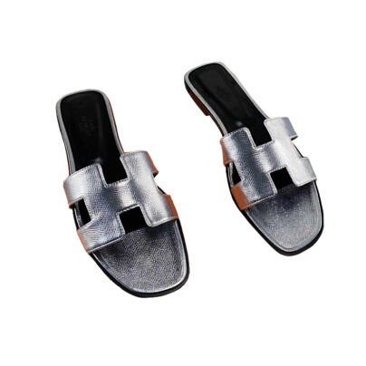 Hermes Oran Metallic Silver Flat Leather Sandals Size 38