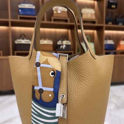 Hermes Picotin Lock 18 Chai Clemence PHW