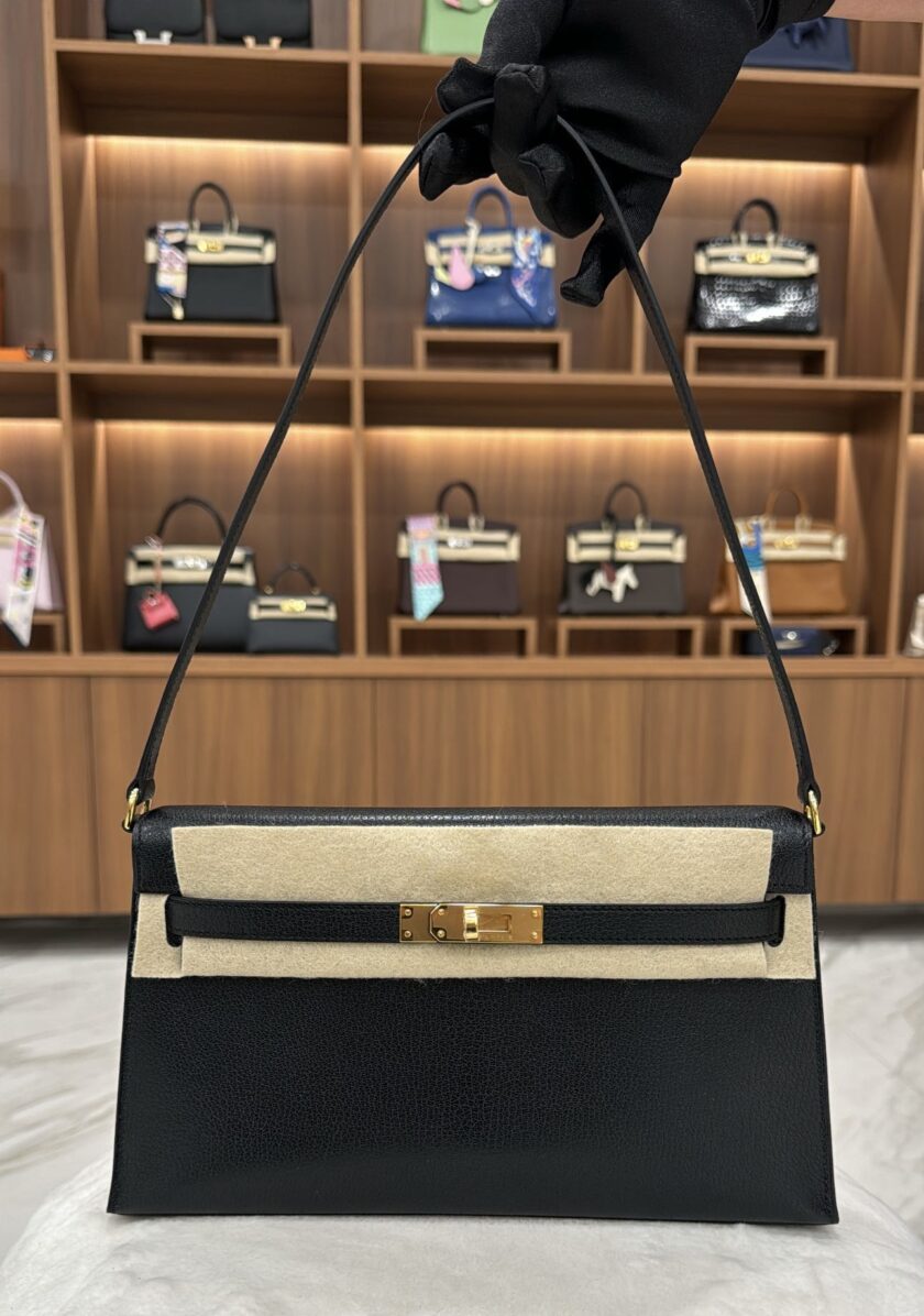 New Hermes Kelly Elan Black Chevre Leather Goldtone Hardware