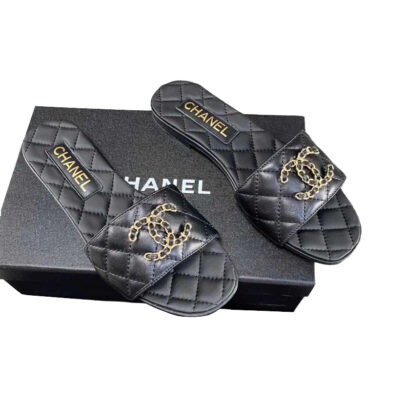 Chanel 23s Black Leather Interlocking CC Flat Sandals Size 38