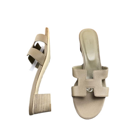 Hermès Oasis Nude Beige Heeled Sandals Epsom Leather Size 37