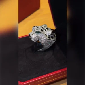 Cartier Panthere De Cartier Leopard Head Ring Pavé Diamond Emerald Onyx