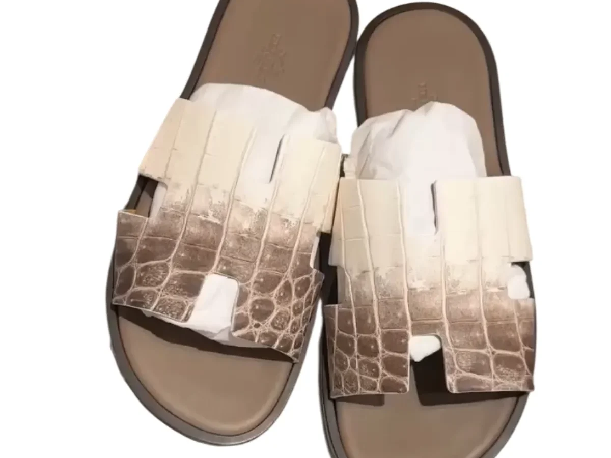 Hermes Izmir Matte Niloticus Crocodile Himalaya White  display picture 1