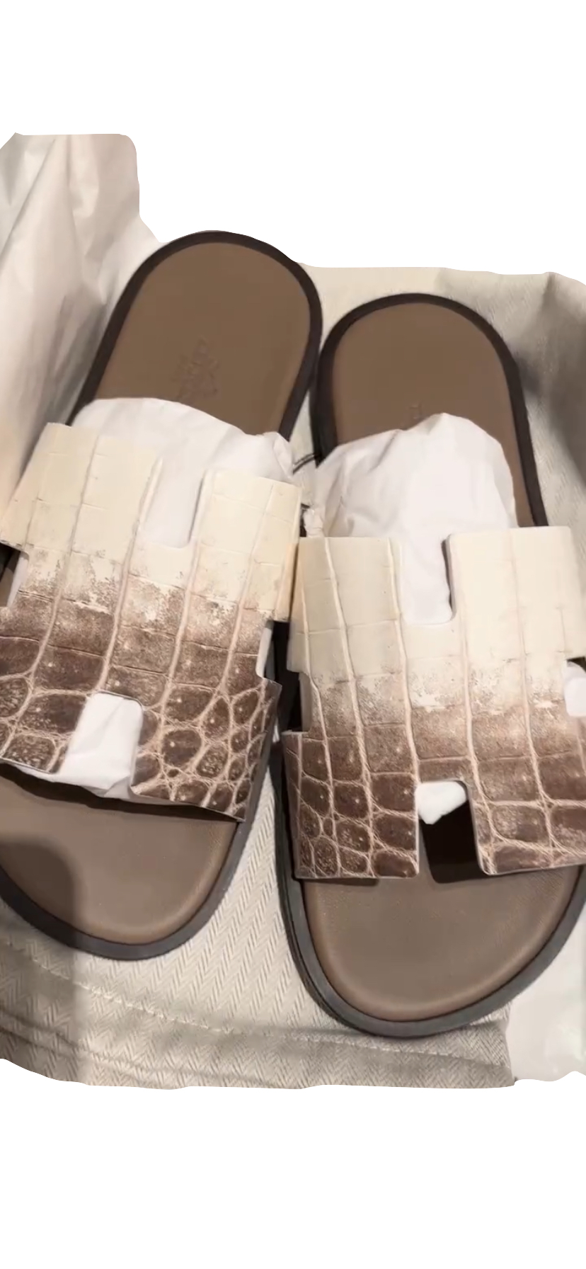Hermes Izmir Matte White Niloticus Crocodile Himalaya Sandals