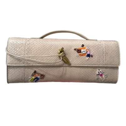 Bottega Veneta Small Andiamo Beige leather clutch