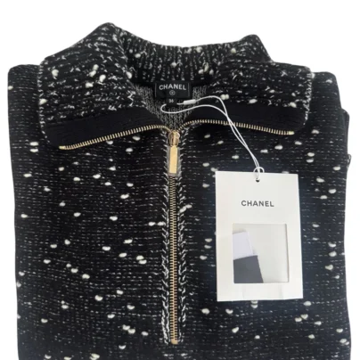 Chanel Black White Knit quarter zip sweater size 36 front