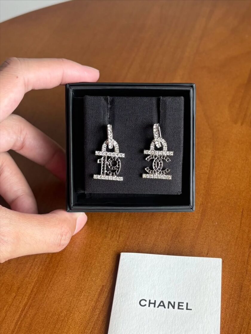 Chanel Crystal Rhinestones 19 CC earrings