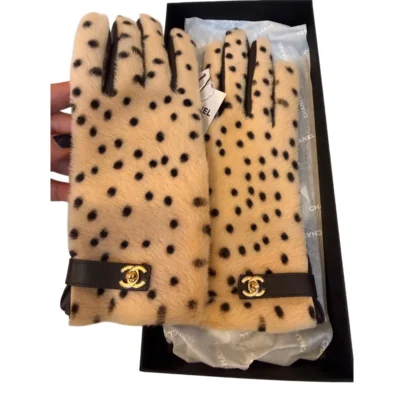Chanel Metiers D'Art 2026 Pony Hair Cheetah Print Gloves