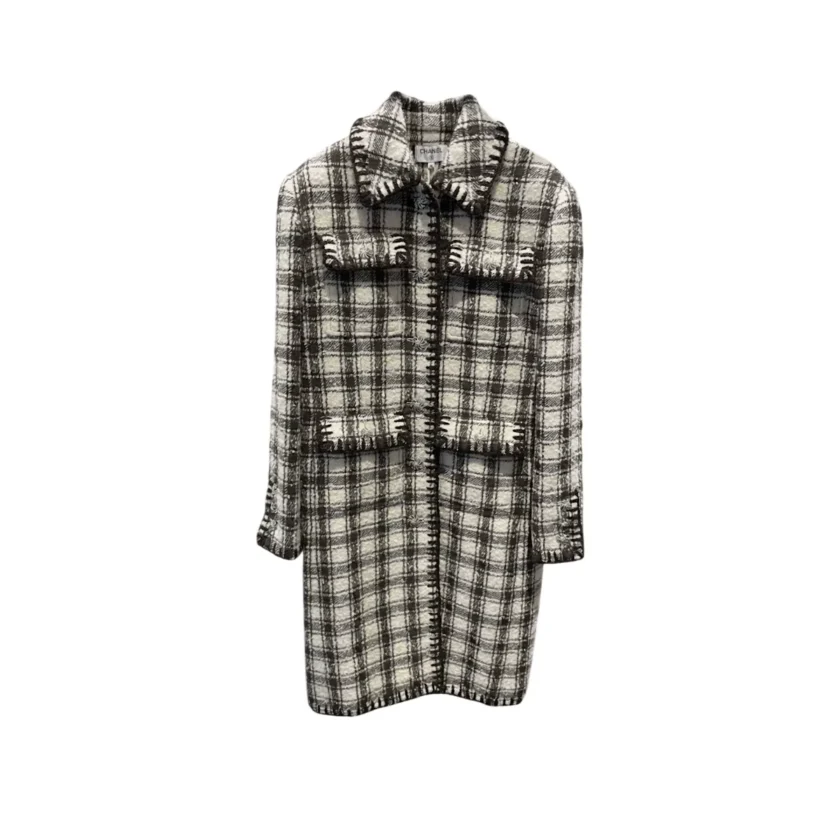 Chanel Wool Coat in Ivoire and Umber Metiers D'art 2026