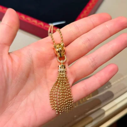 Diamonds Panthère de Cartier long necklace 18k yellow gold