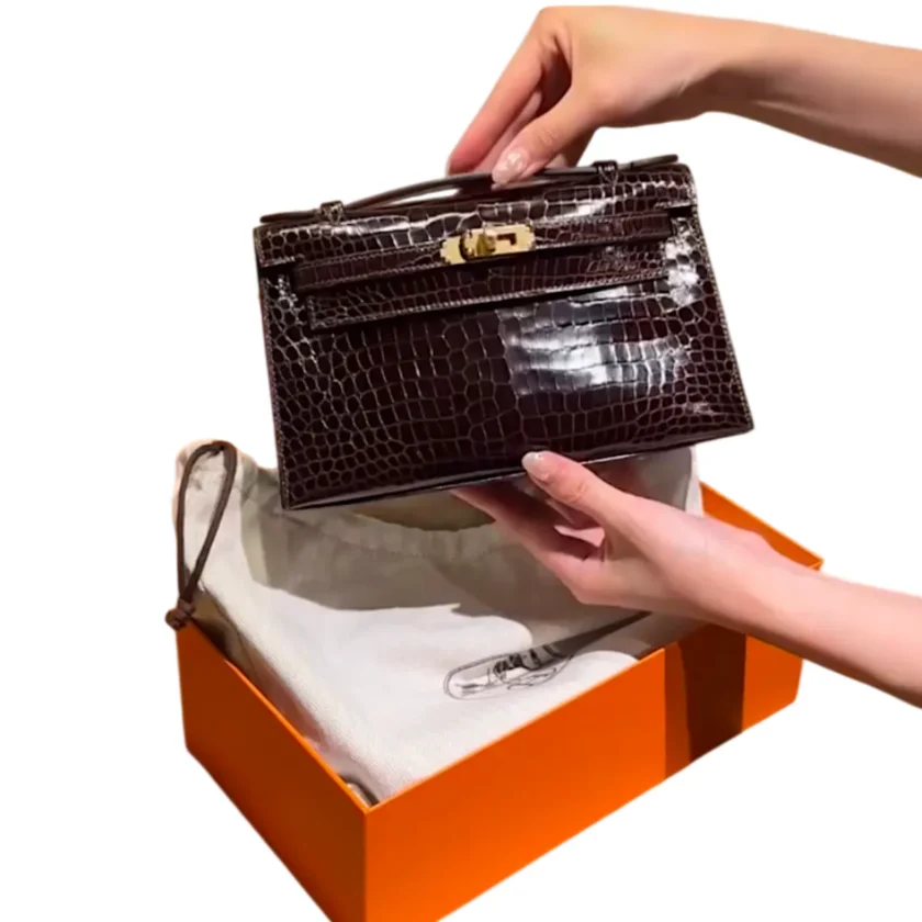 Hermes Kelly Pochette Havane Shiny Alligator Leather Gold Hardware front