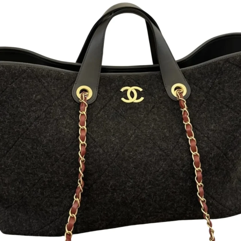 New Chanel Maxi Shopping Bag Quilted Dark Grey Wool Gold tone Metal front