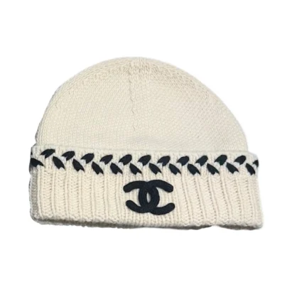 Chanel Cashmere Knit Beanie Hat White Black CC Logo
