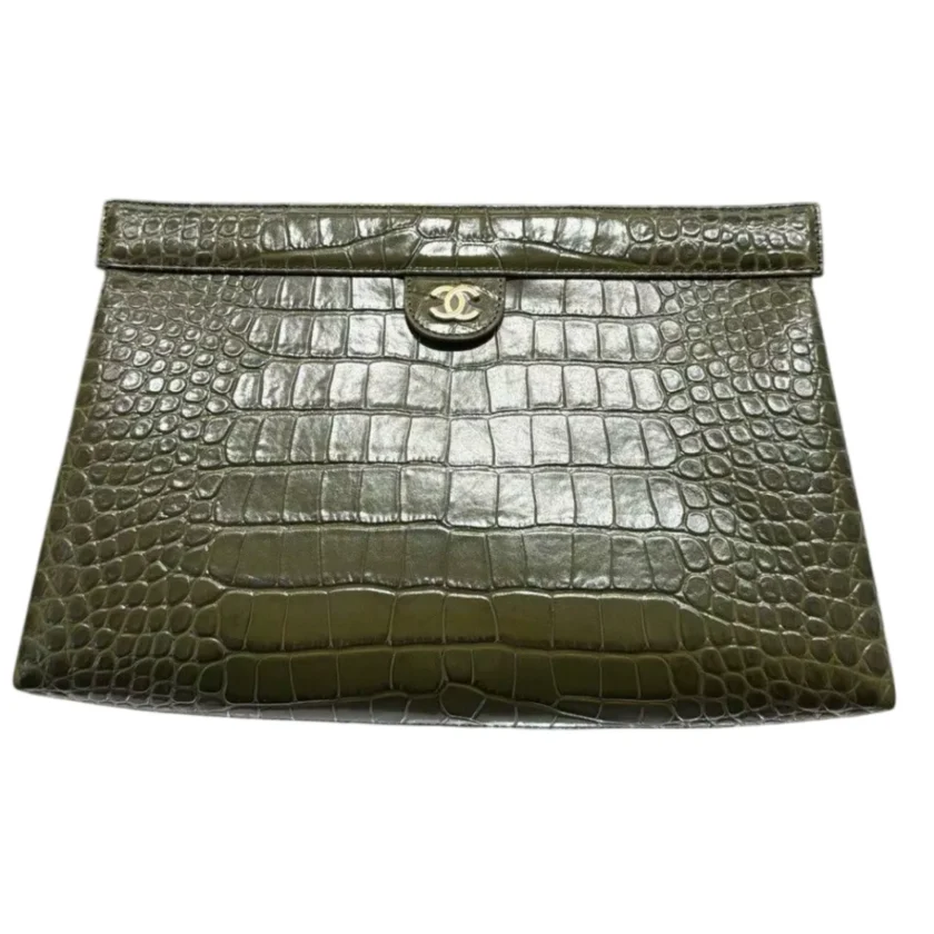 Chanel Large Clutch in Green Crocodile Embossed Calfskin FW2026