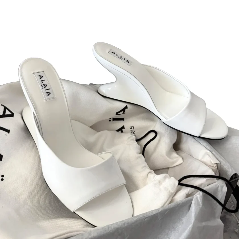 New Alaïa Curve 75 Wedge Mule Sandals White Patent Leather