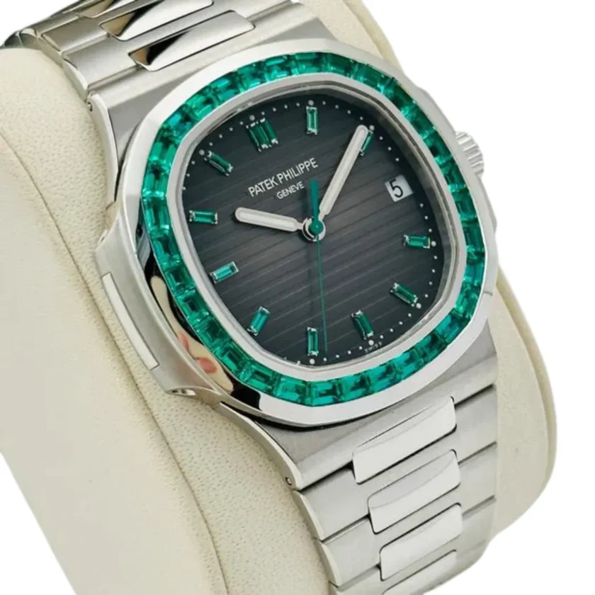 New Patek Philippe Nautilus 5711:113P 001 Platinum Emerald Green Black Dial