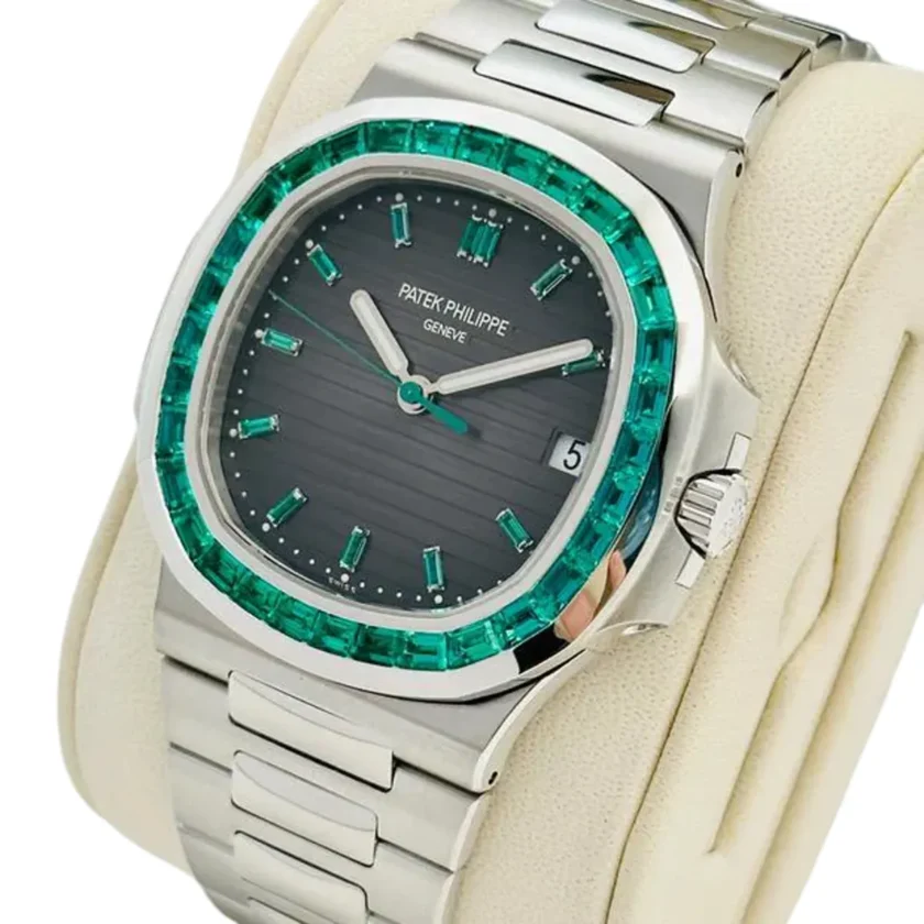 Patek Philippe Nautilus Watch 5711:113P 001 Platinum Emerald Green Black Dial